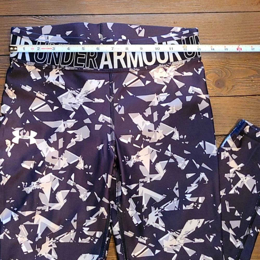 Under Armour girls leggings black color size large